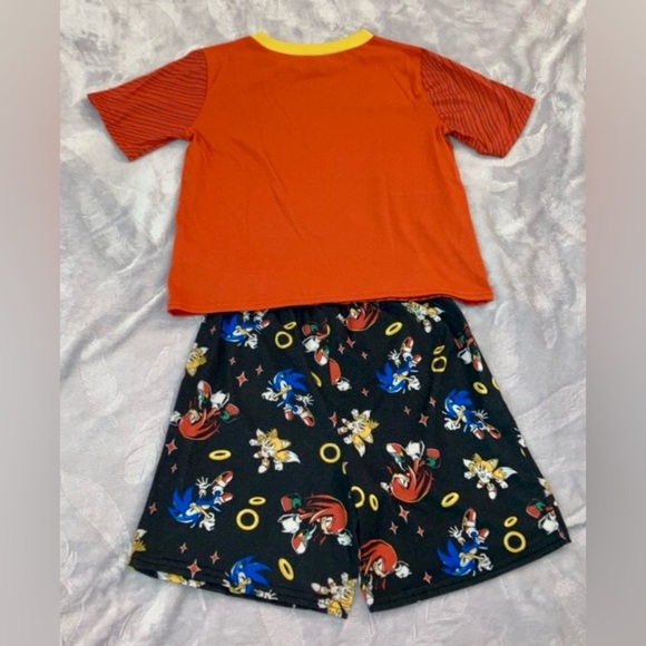 Sonic the Hedgehog PJ Set - Picture 3 of 10